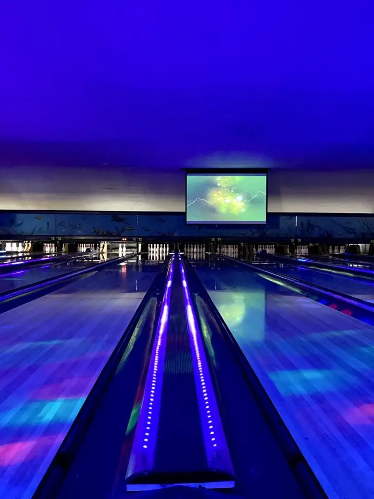 Corporate Bowling Events in Toronto